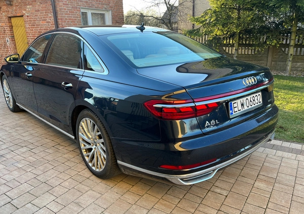 Audi A8 cena 229000 przebieg: 205600, rok produkcji 2017 z Tarnowskie Góry małe 667